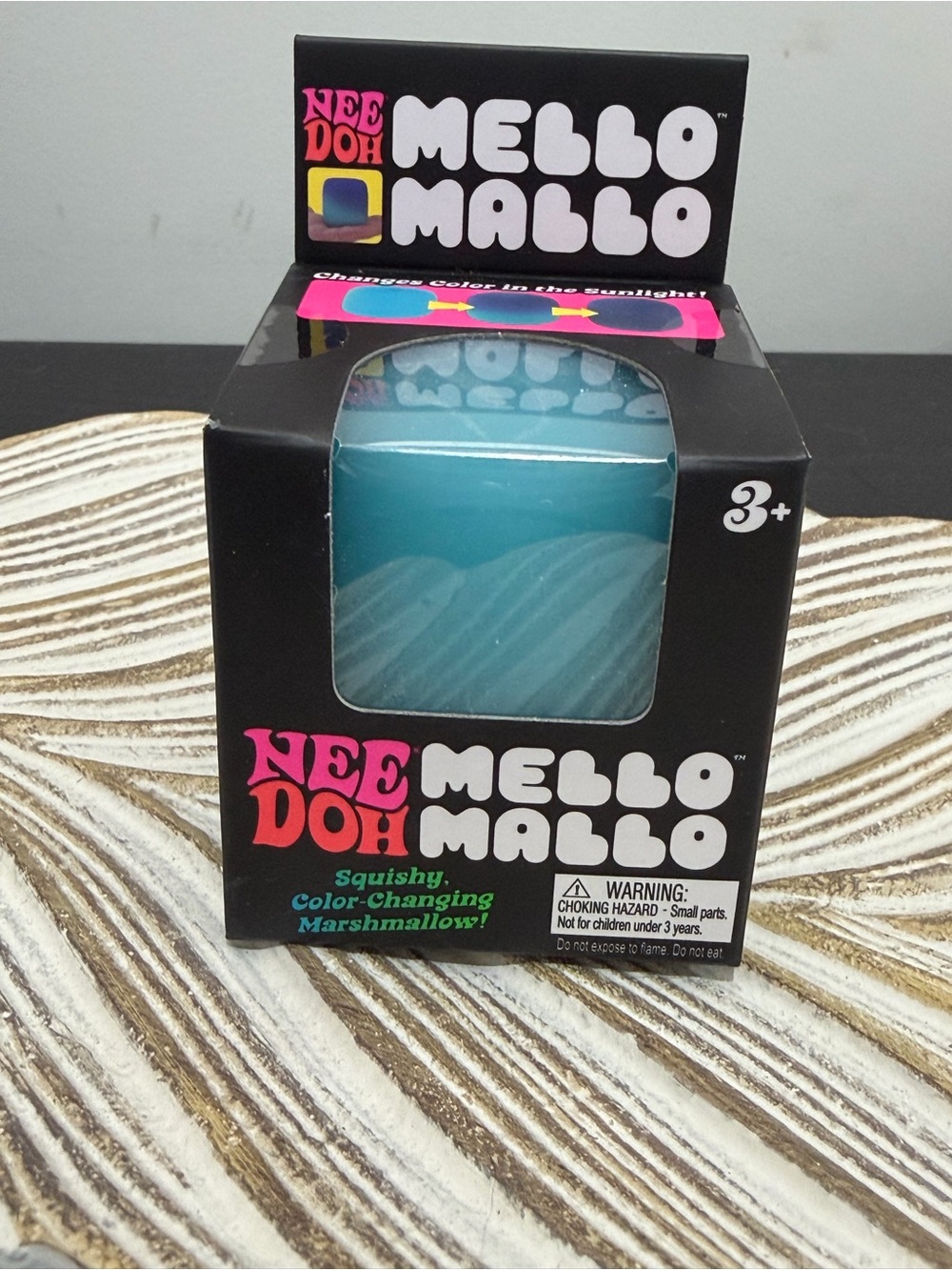 NeeDoh Mello Mallo Color-Changing Squishy Marshmallow - Blue